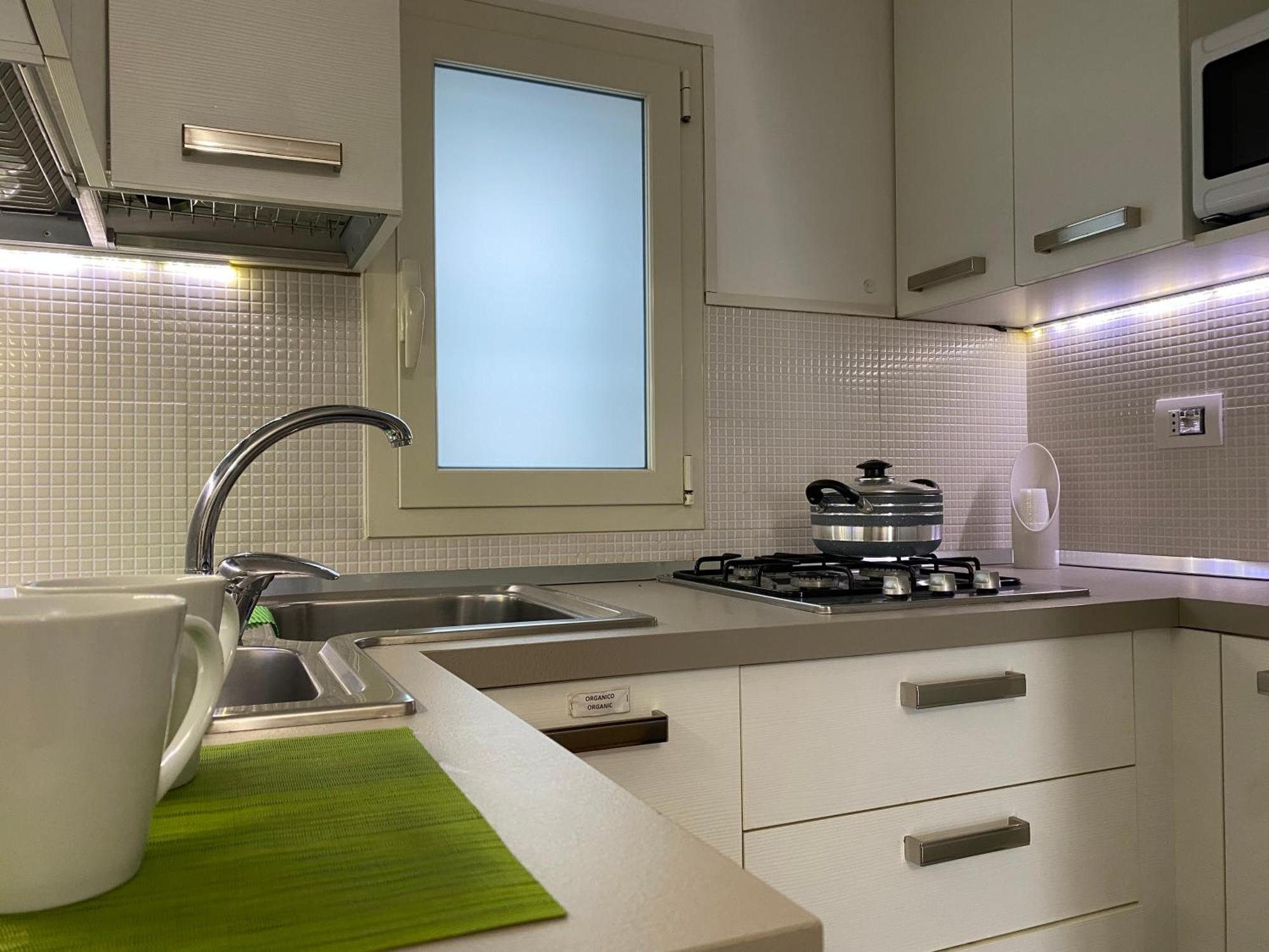 House Relax - Puglia Mia Apartments Монополі Екстер'єр фото